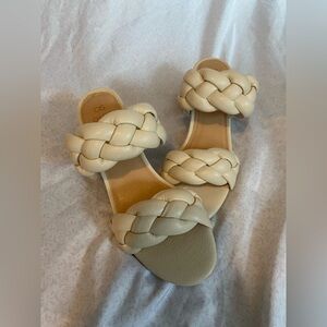 BWNT Oasis society Beige tan braided sandals